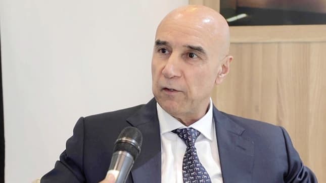 وزير الإستثمار الأردني يستقبل رئيس مجموعة الإقتصاد والأعمال